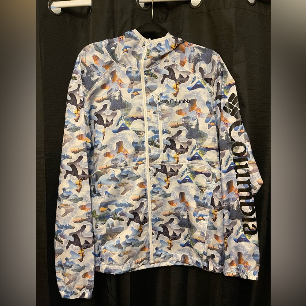 Columbia Lightweight Windbreaker